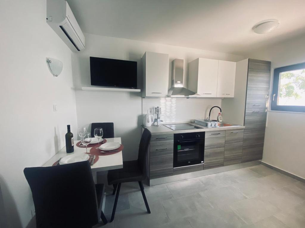 Apartmani Mila スタリグラード エクステリア 写真
