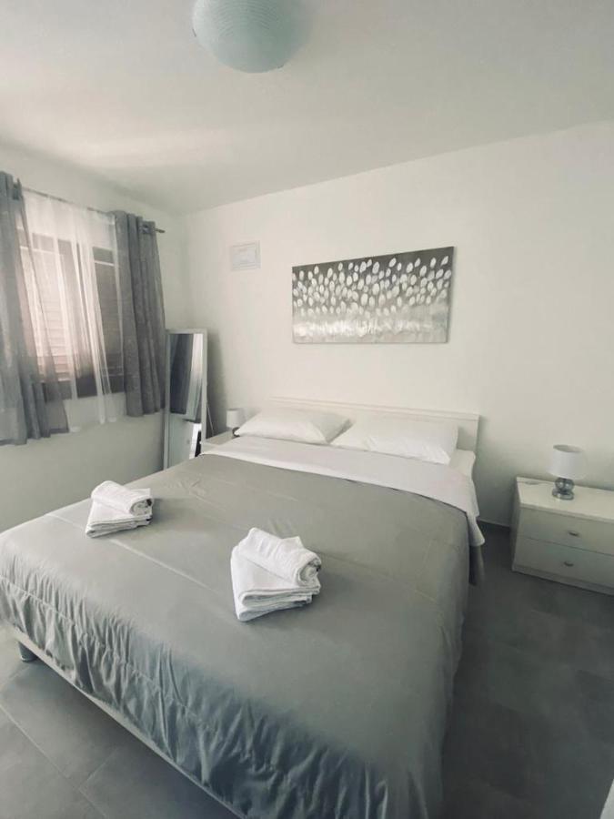 Apartmani Mila スタリグラード エクステリア 写真