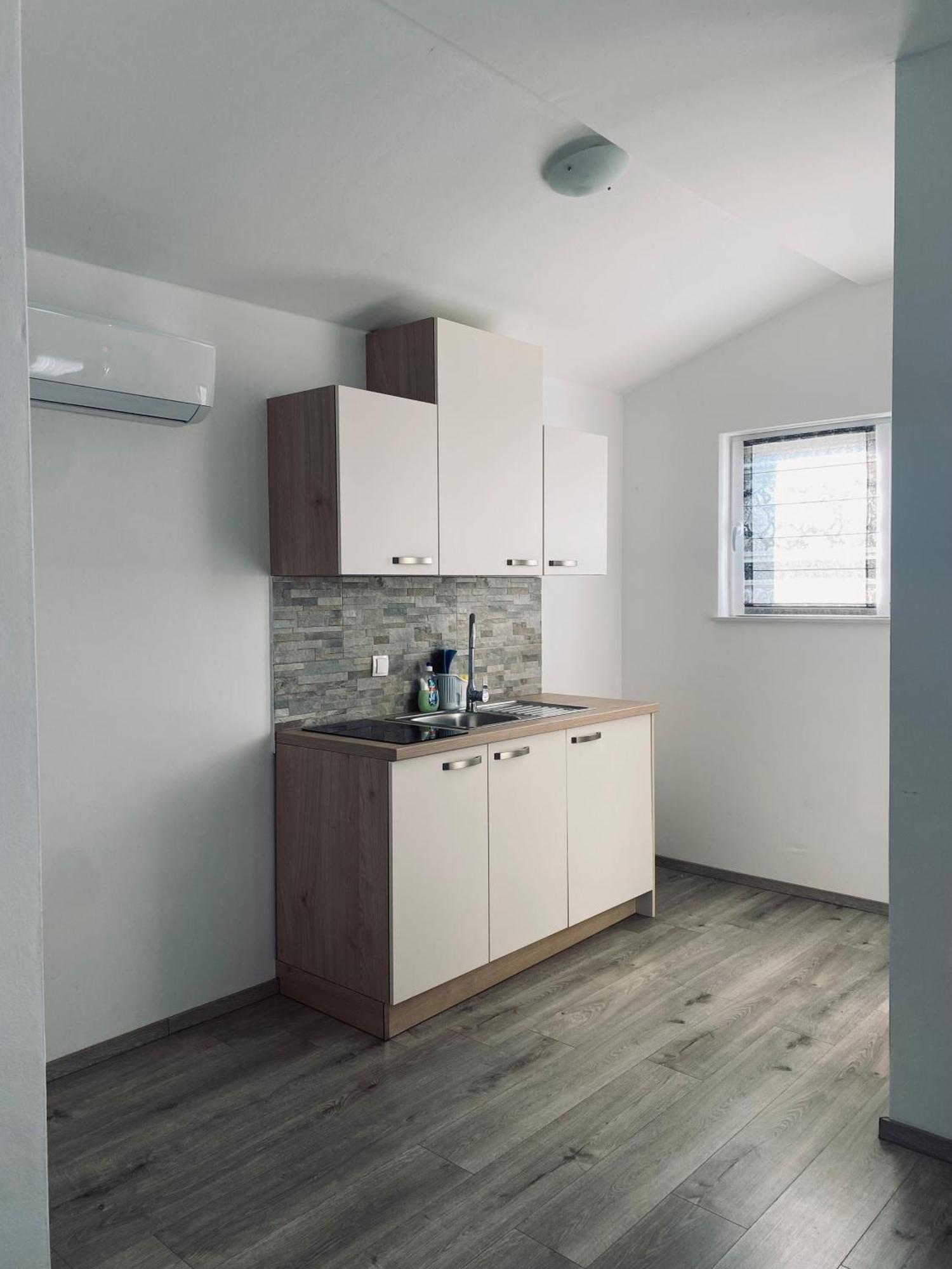 Apartmani Mila スタリグラード エクステリア 写真