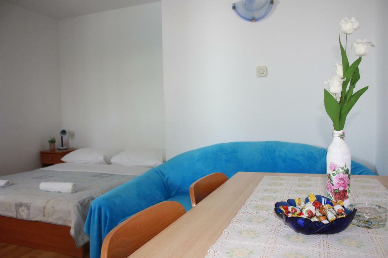 Apartmani Mila スタリグラード エクステリア 写真