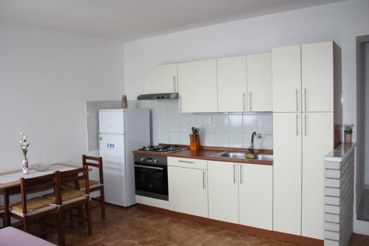 Apartmani Mila スタリグラード エクステリア 写真