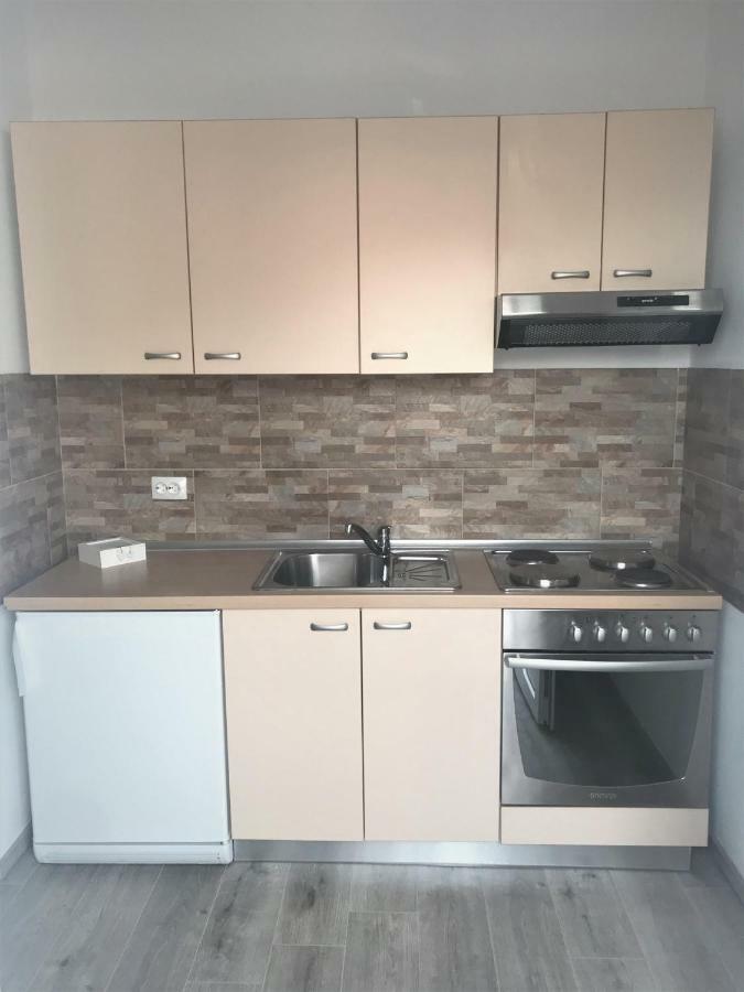 Apartmani Mila スタリグラード エクステリア 写真