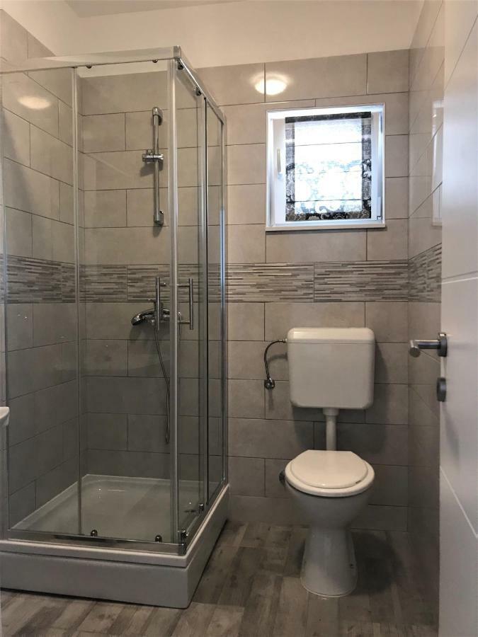 Apartmani Mila スタリグラード エクステリア 写真