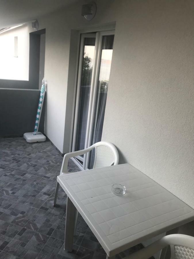 Apartmani Mila スタリグラード エクステリア 写真