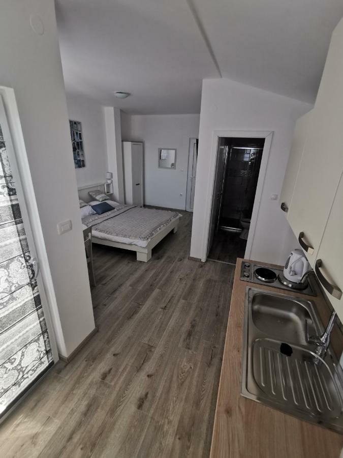 Apartmani Mila スタリグラード エクステリア 写真